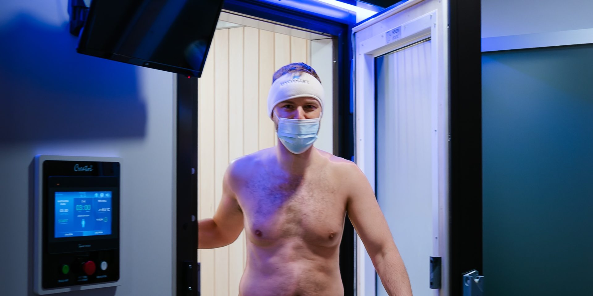 Muž po kryoterapii